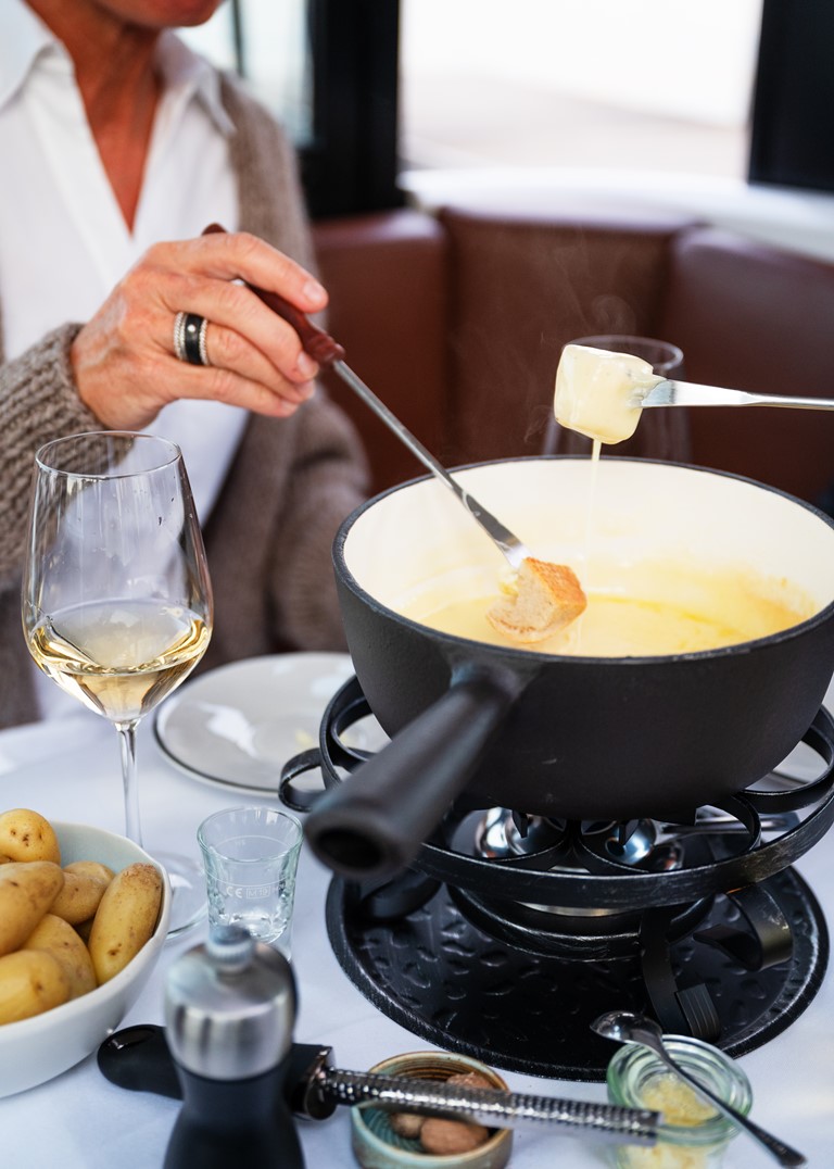 Fondue Boat